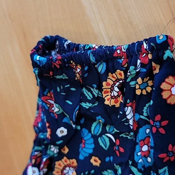 Lace Up V-Neck Blouse - Picture 10 of 11